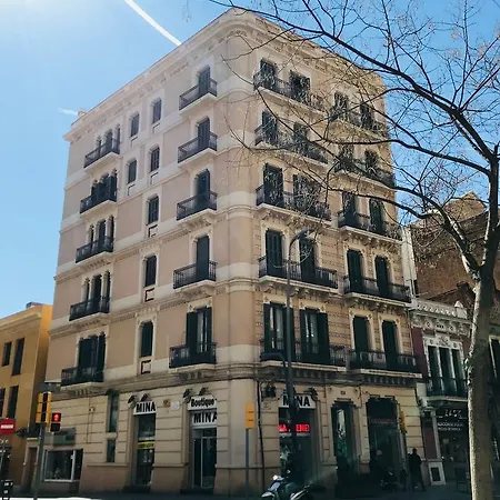Feel At Sants Apartment